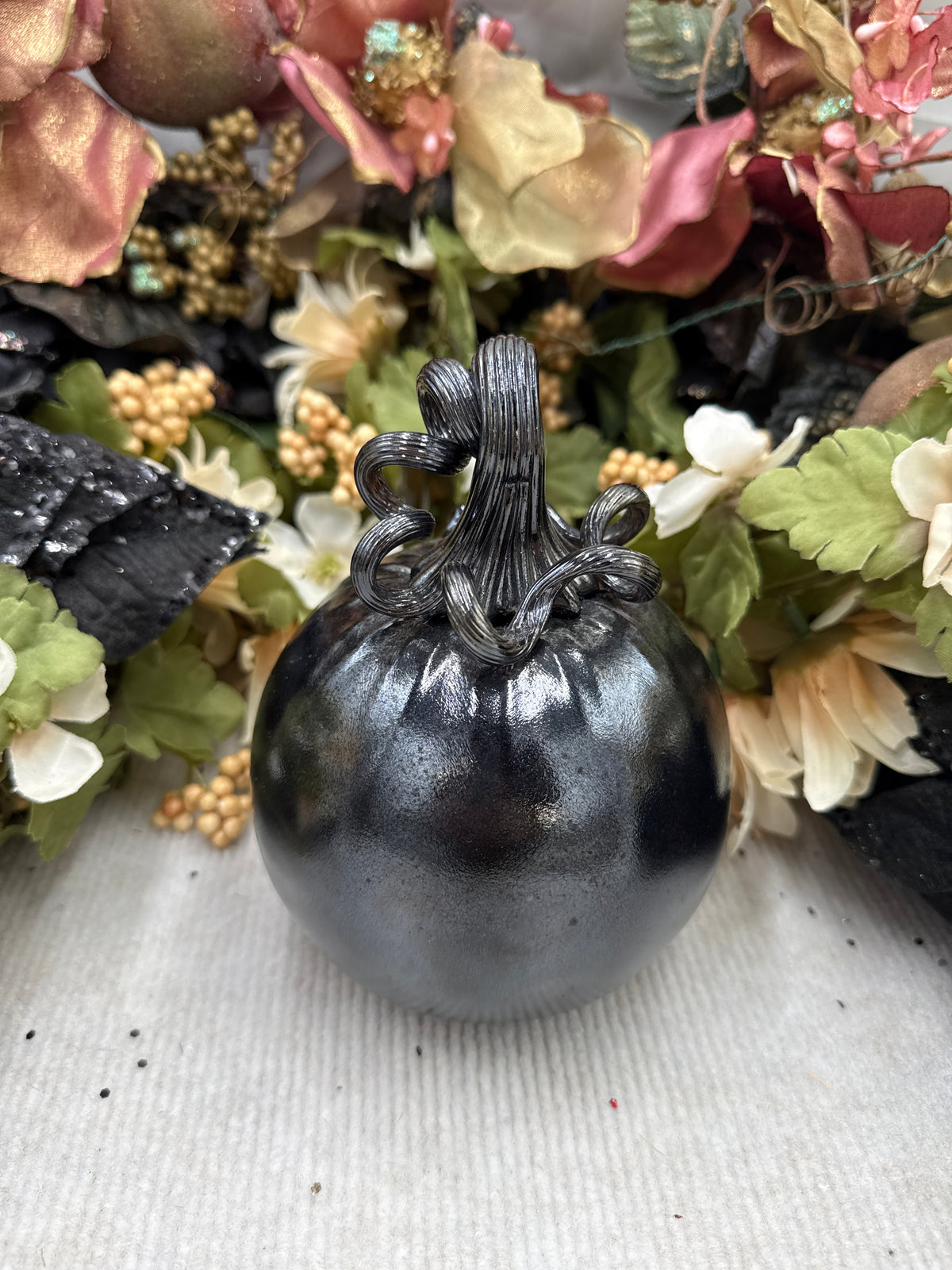 Belleau Opaque Black Pumpkin - Large
