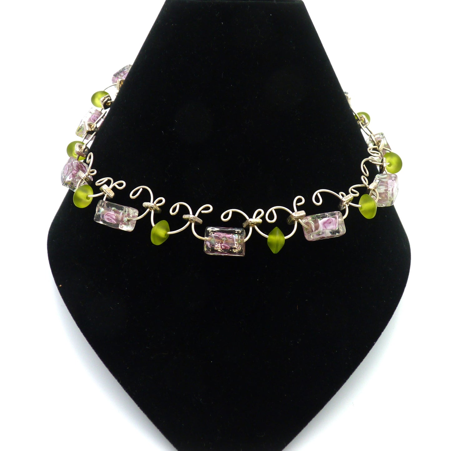Dale Pilling Necklace Flower Beads Green/Pink