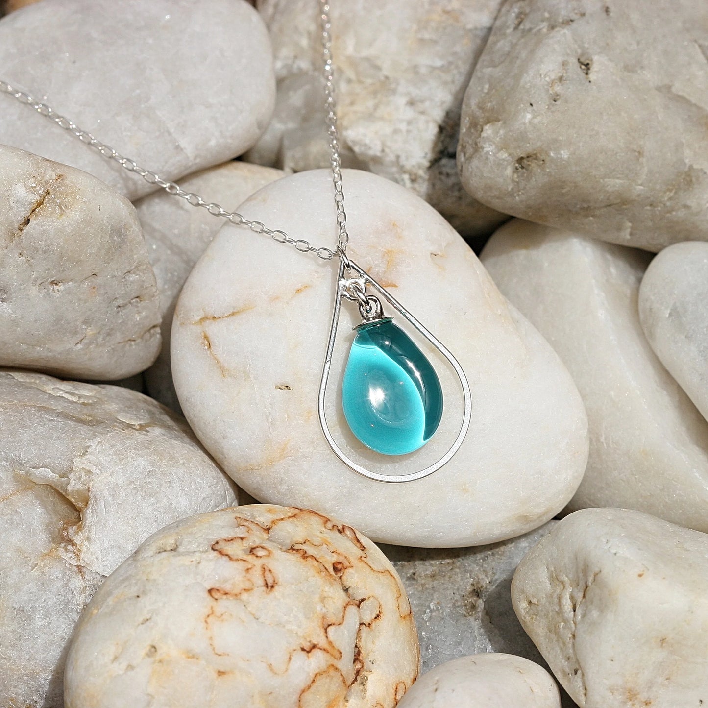 Mini Teardrop Necklace Light Blue