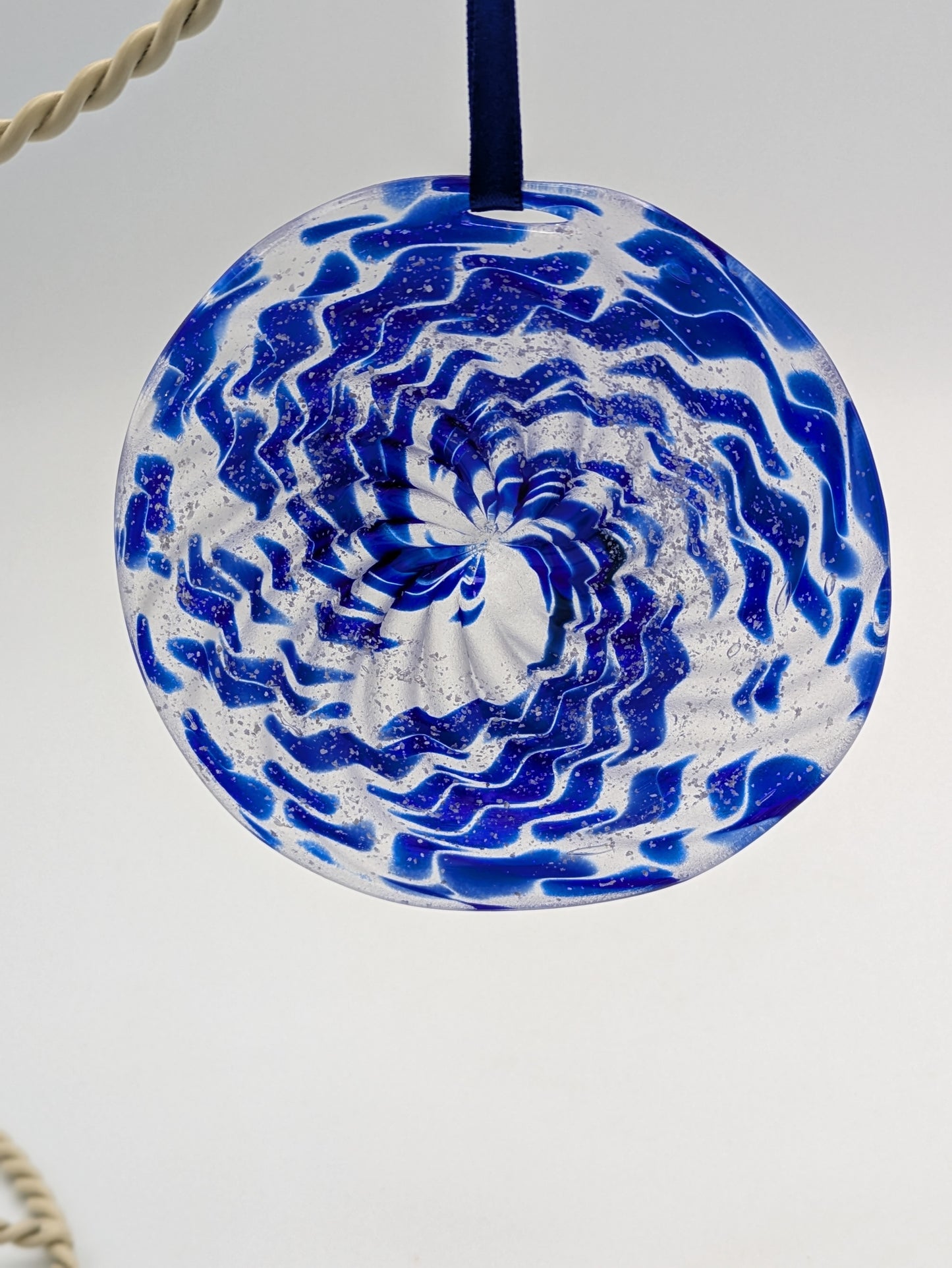 Handblown Glass Christmas Tree Ornament "Picadilly"